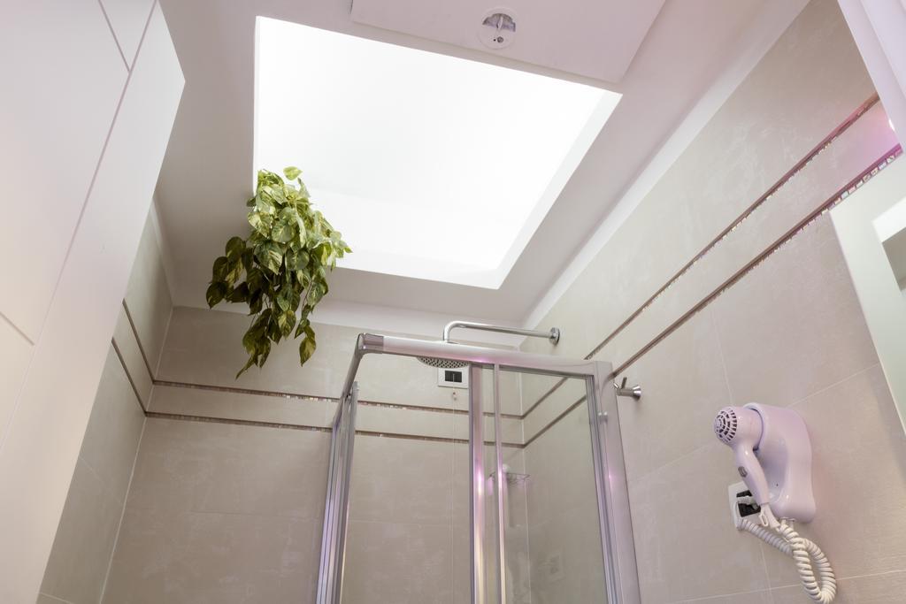 Bevilacqua Bed Roma Santa Croce Hotel Szoba fotó