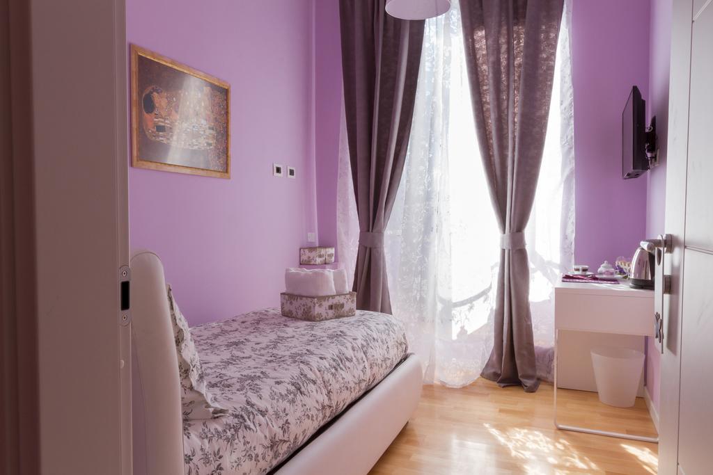 Bevilacqua Bed Roma Santa Croce Hotel Szoba fotó